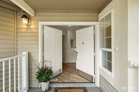 18549 NE 57th St Redmond, WA 98052