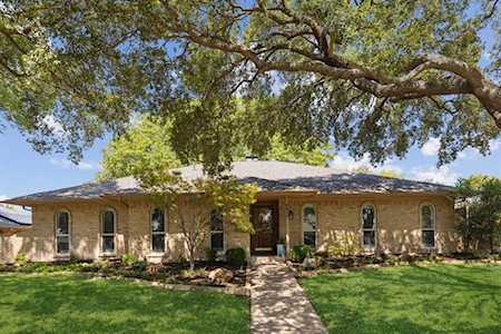 2317 Stone Creek Drive Plano, TX 75075