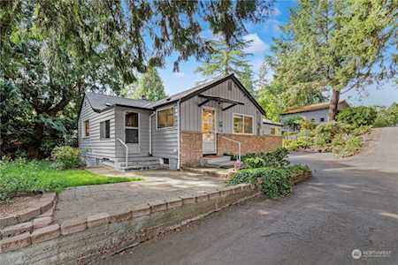2615 Rocky Point Rd NW Bremerton, WA 98312