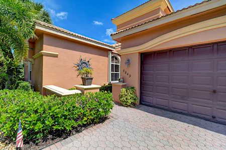 8849 Via Brilliante Wellington, FL 33411