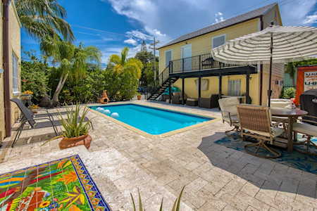 801 N Federal Highway Lake Worth Beach, FL 33460