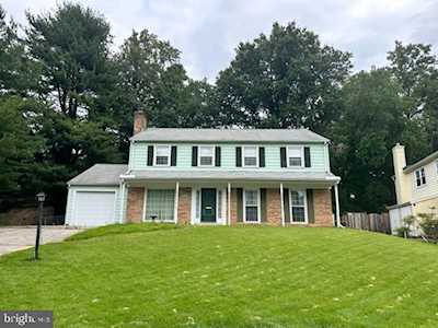8505 Wild Olive Dr Potomac, MD 20854