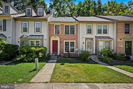 3724 Angelton Ct Burtonsville, MD 20866
