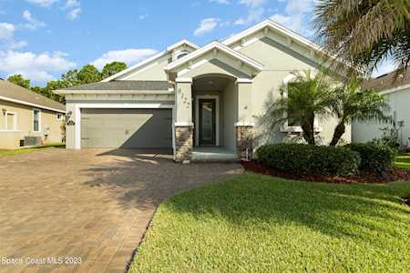 8122 Strom Park Drive Melbourne, FL 32940