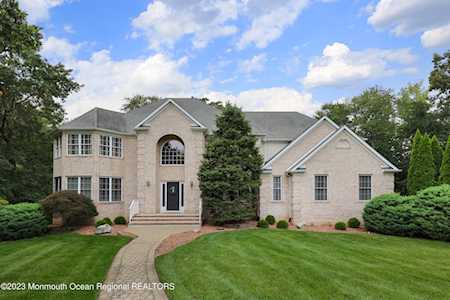 460 Christine Ct Freehold, NJ 07728