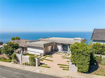 733 Bolsana Laguna Beach, CA 92651
