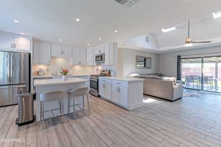 2247 N 74th Way Scottsdale, AZ 85257