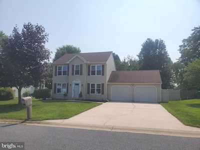 18 Lordship Ln Dover, DE 19901
