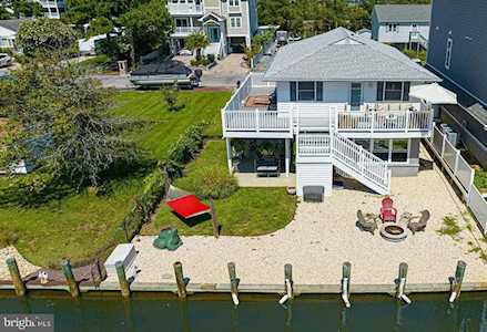 12318 Snug Harbor Rd Berlin, MD 21811