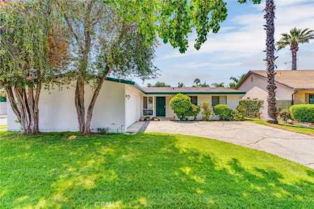 6501 Graves Ave Lake Balboa, CA 91406