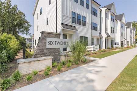 650 E Woodlawn Rd Charlotte, NC 28209