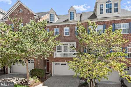 2707 Merlot Ln Annapolis, MD 21401