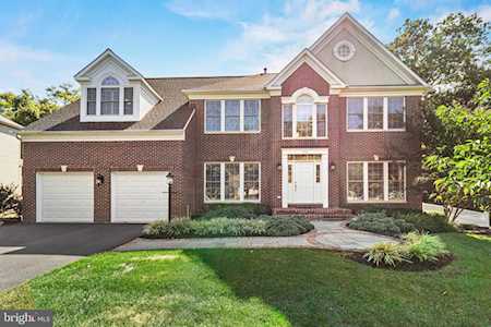 711 Pumphrey Farm Dr Millersville, MD 21108