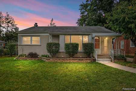 26710 Santa Maria Redford Twp, MI 48240