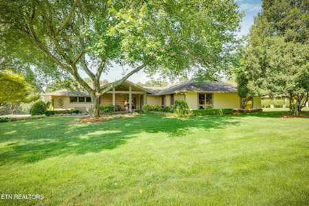 12369 North Fox Den Dr Farragut, TN 37934