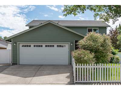 18801 SE 11th WAY Vancouver, WA 98683