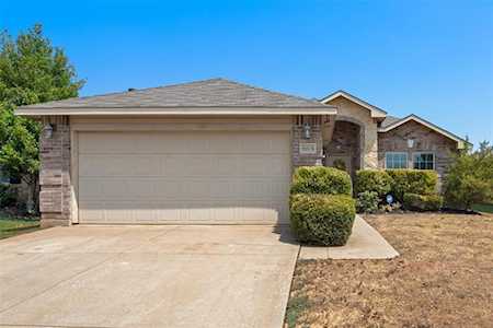 8825 Elk Creek Lane Fort Worth, TX 76123