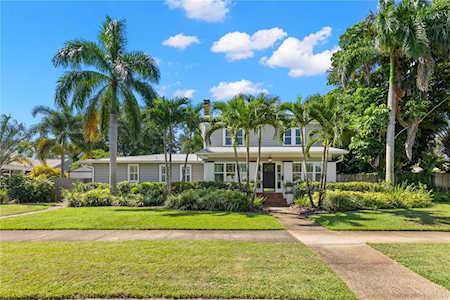 138 16th Ave N St. Petersburg, FL 33704