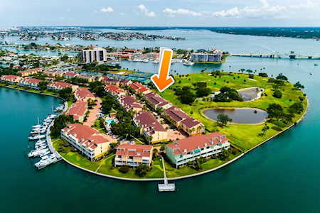 526 Sandy Hook Rd Treasure Island, FL 33706