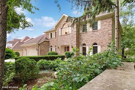 901 Watercress Dr Naperville, IL 60540