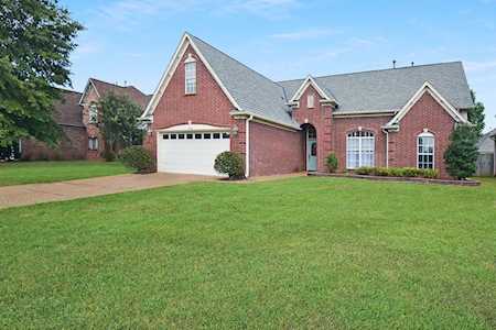 8158 Short Grass Cv Bartlett, TN 38002