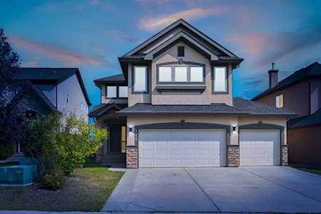 115 Parkmere Ct Chestermere, AB T1X1V5