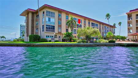105 Island WAY #136 Clearwater, FL 33767