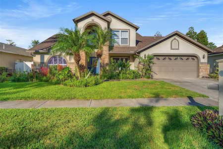1352 Distant Oaks Dr Wesley Chapel, FL 33543