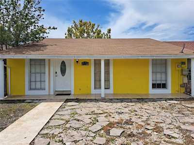 8326 Elkwood Ln Tampa, FL 33615