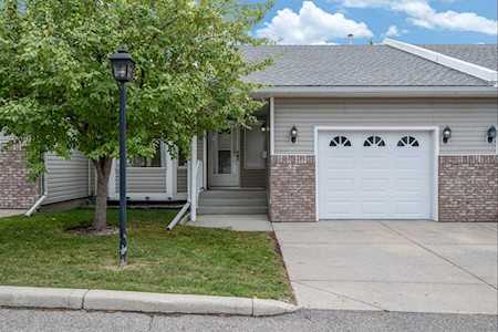 81 Riverview Point SE Calgary, AB T2C4H8