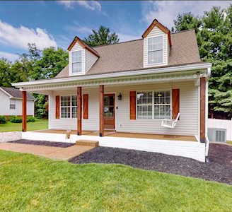 2864 Maple Cir Thompsons Station, TN 37179