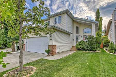 164 Macewan Park Green NW Calgary, AB T3K 4E6