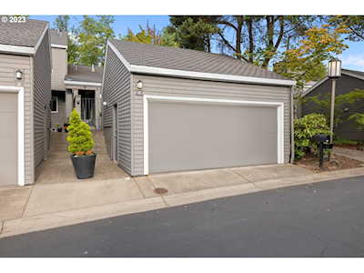 47 Greenridge CT Lake Oswego, OR 97035