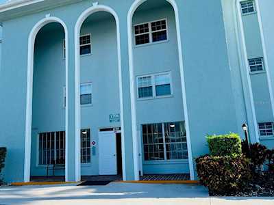 1706 Belleair Forest Dr #104 Belleair, FL 33756