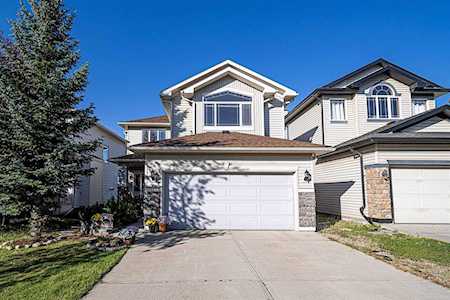 10435 Rockyledge St NW Calgary, AB T3G 5N1