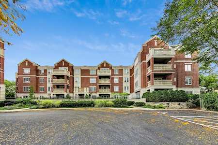 626 Homewood Ave #306 Highland Park, IL 60035