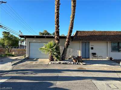 3210 N Heritage Way Las Vegas, NV 89121