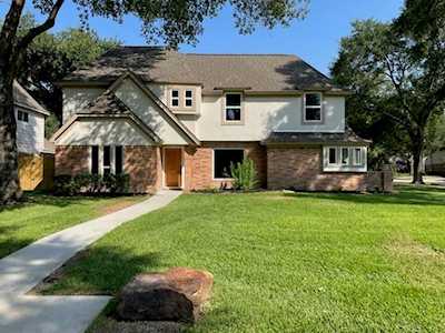 9202 Godstone Ln Spring, TX 77379