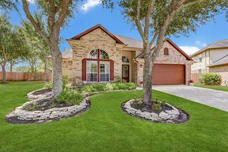 2510 Fastwater Creek Dr Pearland, TX 77584