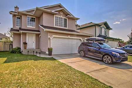 589 Douglas Glen Blvd SE Calgary, AB T2Z 2W4