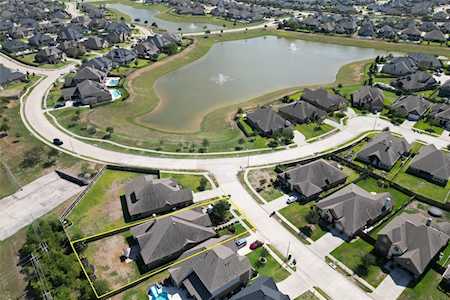1433 Talco Garden Ct League City, TX 77573
