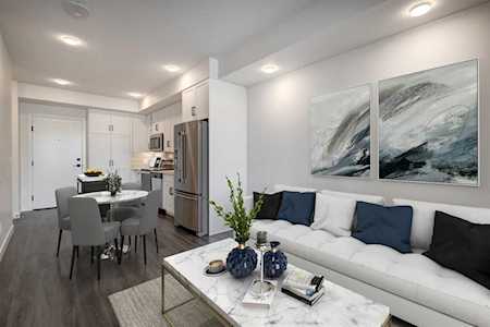4138 University Ave NW #318 Calgary, AB T3B 6L4