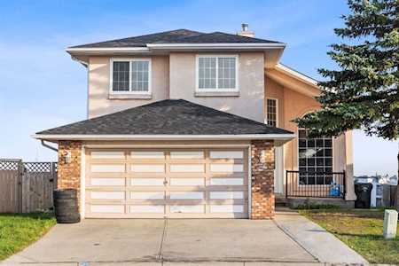 226 Coral Sands Terrace NE Calgary, AB T3J3k3