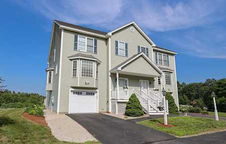 9 Shaker Heights Ln Chester, NH 03036