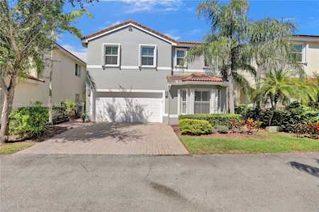 1880 Sweetbay Way Hollywood, FL 33019