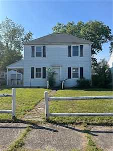 961 17th St Newport News, VA 23607