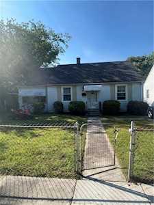 929 17th St Newport News, VA 23607