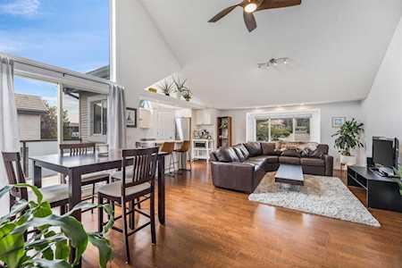 5616 14 Ave SW #28 Calgary, AB T3H 2P9