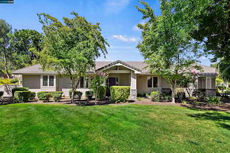 7898 Medinah Ct Pleasanton, CA 94588