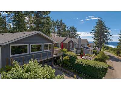 786 Cherry ST Manzanita, OR 97130